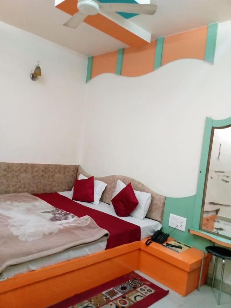 Hotel Amar Palace Pachmarhī Exteriör bild