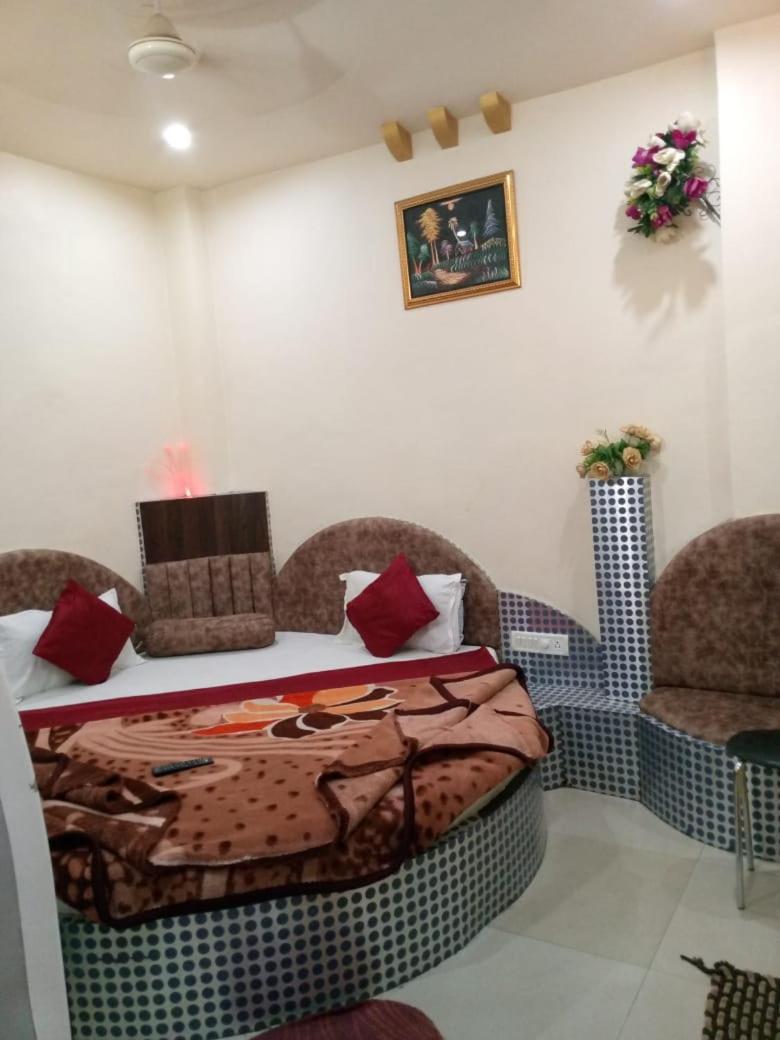 Hotel Amar Palace Pachmarhī Exteriör bild
