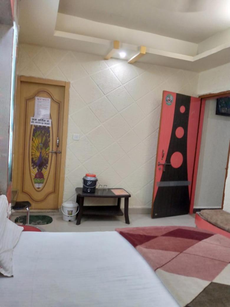 Hotel Amar Palace Pachmarhī Exteriör bild